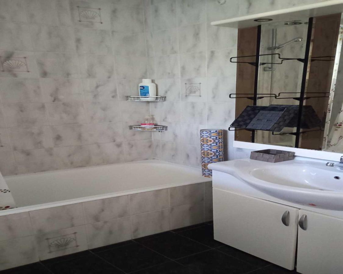 B&B Viale Delle Colline 살레르노 외부 사진