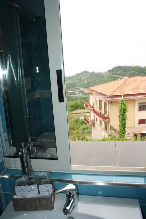 B&B Viale Delle Colline 살레르노 외부 사진